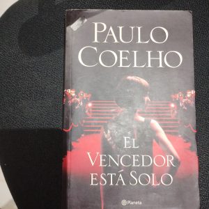 Una novela de Paulo Coelho ambientada en el mundo de la moda y el cine. Excelente estado. Tapa blanda